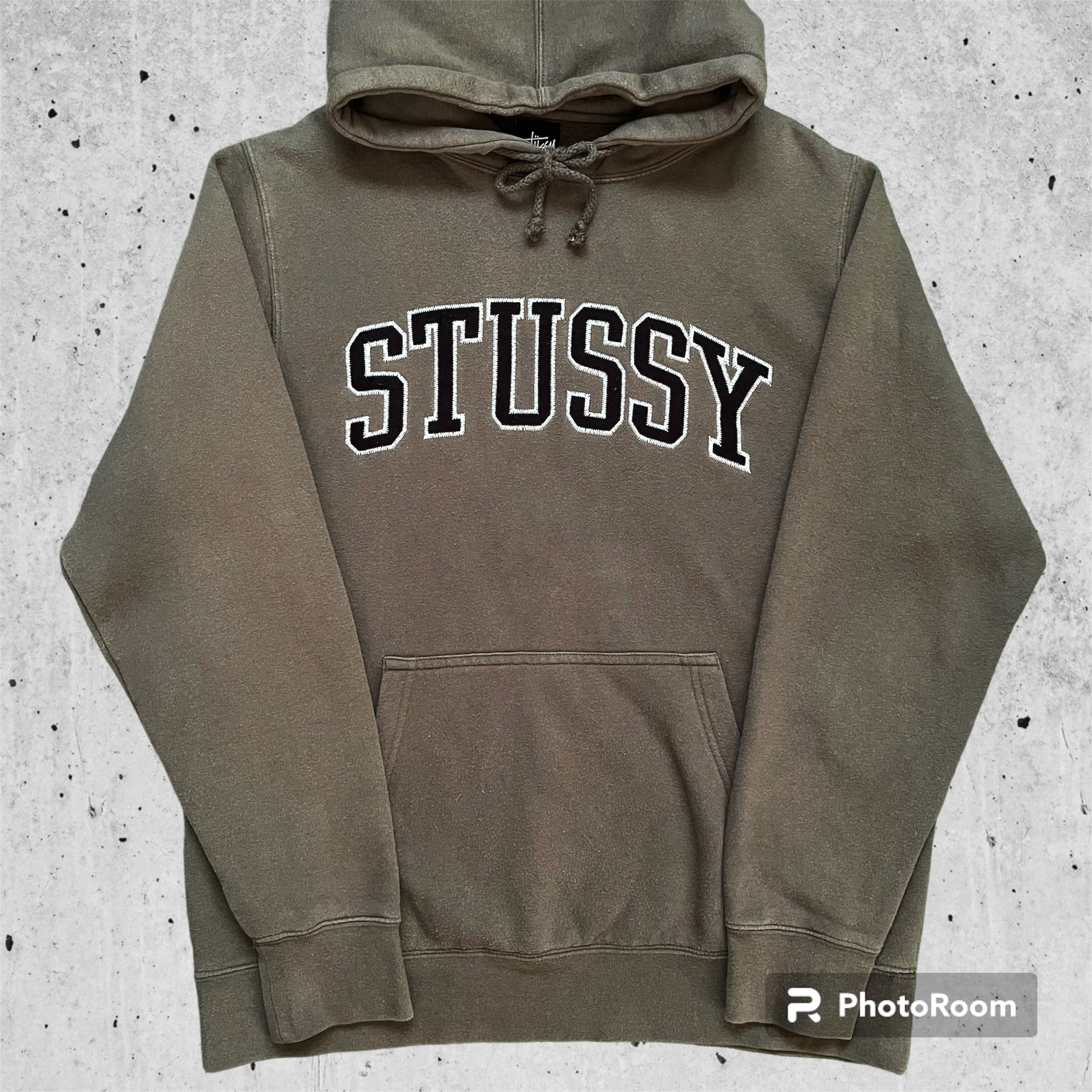 STUSSY ステューシー スウェット パーカー プルオーバー 刺繍ロゴ USA