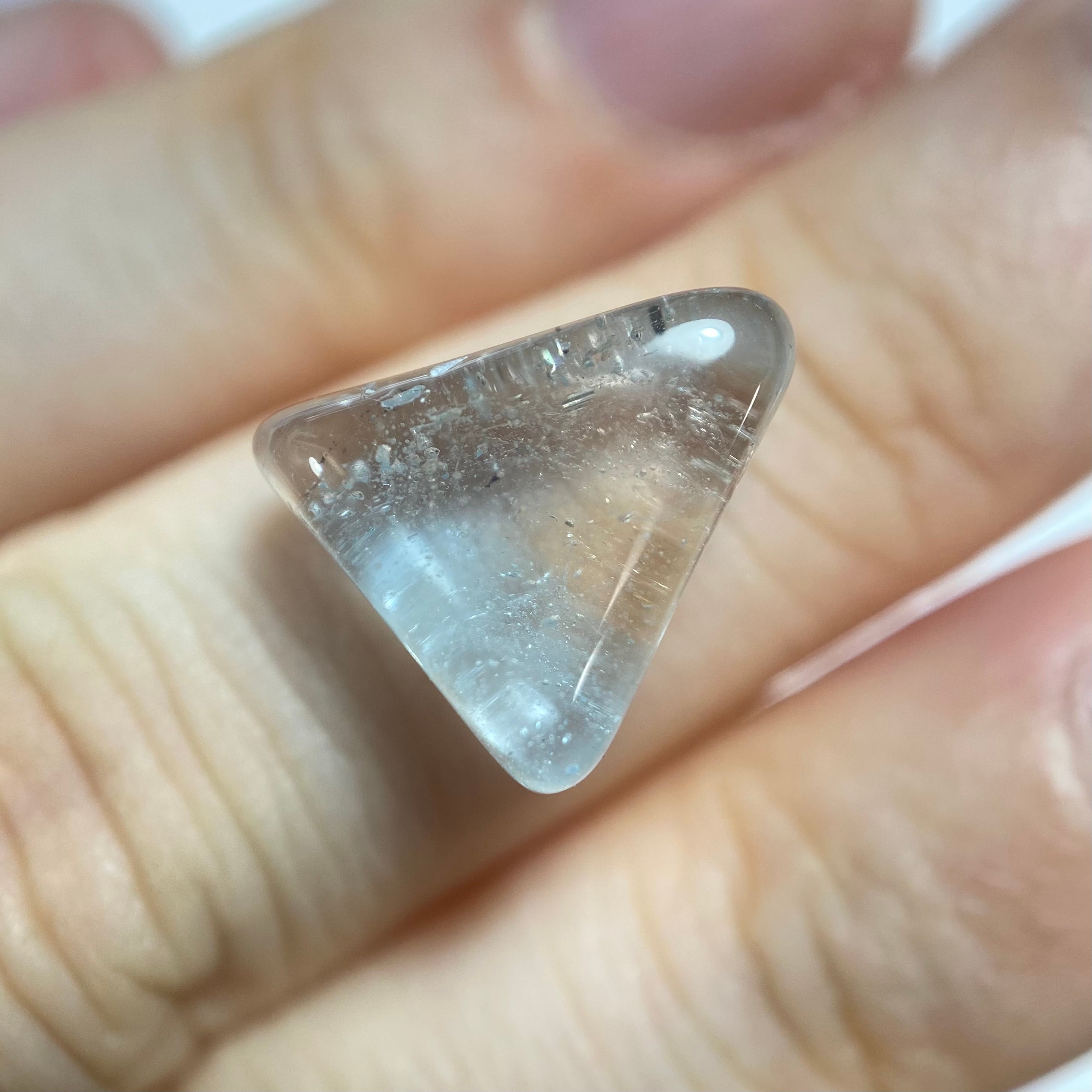 レアなバイカラートパーズ