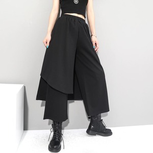 【送料無料】 ボトムス パンツ ストレート l 9分丈 クロップドパンツ アシメ アシンメトリー ルーズ ゆったり ゆる 重ね着 重ね穿き風 無地 シンプル ウエストゴム 楽ちん クール かっこいい メンズライク ボーイッシュ シック モード系 ストリート 個性的 おしゃれ お洒落 通勤 通学 学生 おでかけ 旅行 休日 普段使い カジュアル  レディース 10代 20代 春 夏 秋 大きいサイズ M L XL 2