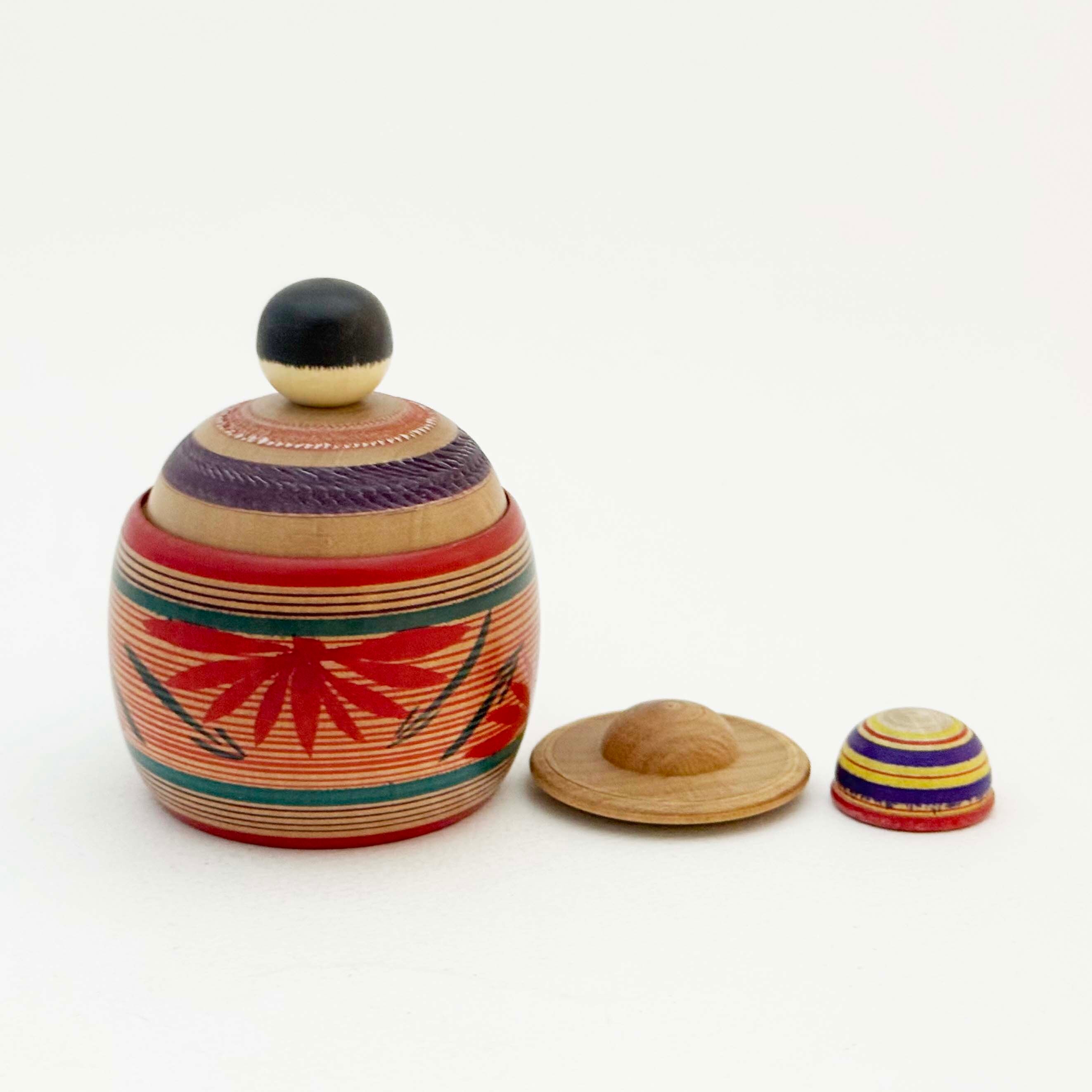 遠刈田系 / 六郷仁美工人（帽子着せ替え蓋物えじこA）