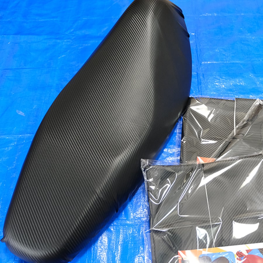 バイクシート 黒 合成皮革