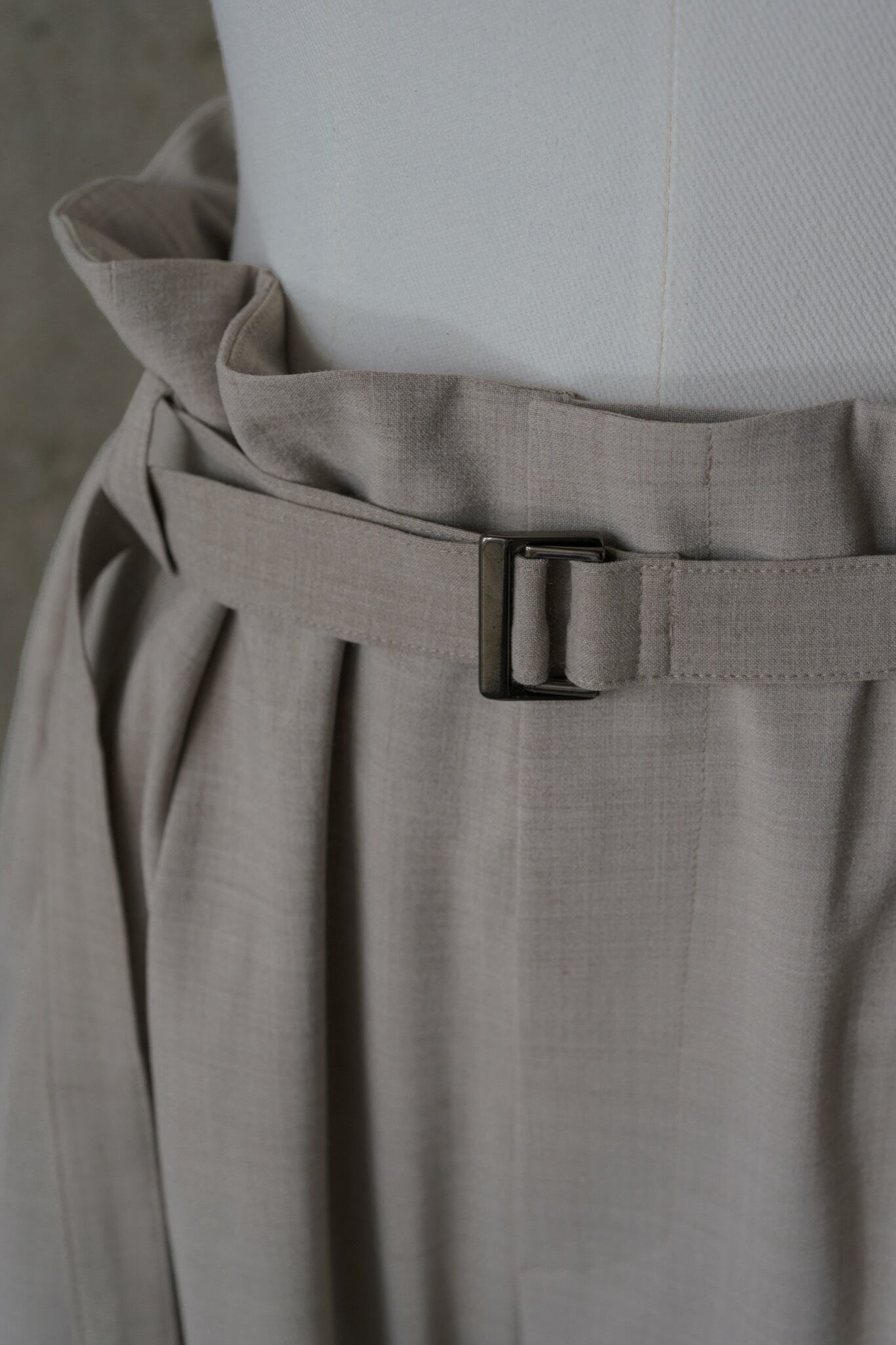 size less pants (LATTE) 10月下旬発送予定 | roughlow