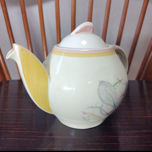 SOLD OUT】スージークーパー「グレイリーフ」丸型のケストレルシェイプ SOLD OUT】スージークーパー「グレイリーフ」丸型のケストレルシェイプ