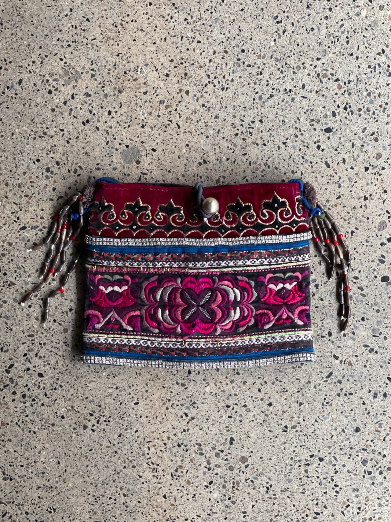 Miao tribe／Vintage textile shoulder bag