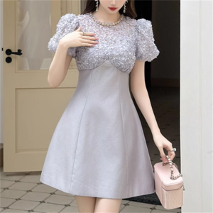 【送料無料】 ドレスデート 3色 ミニドレス ワンピース 衣装 パーティドレス カラードレス ミニ 半袖 パフスリーブ ラウンドネック Aライン フレア 異素材切り替え ドッキング 薄手生地 エレガント 可愛い 大人可愛い きれいめ シンプル カジュアル シック コンサバ 華やか 大人 上品 おしゃれ お洒落 主役級 こなれ感 高見え 高級感 フェミニン 夏 20代 レディース 女性用 お出かけ 女子会 お呼ばれ 休日 お茶会 入学式 入園式 結婚式 二次会 パーティ 演奏会 ファッション 脚長 定番