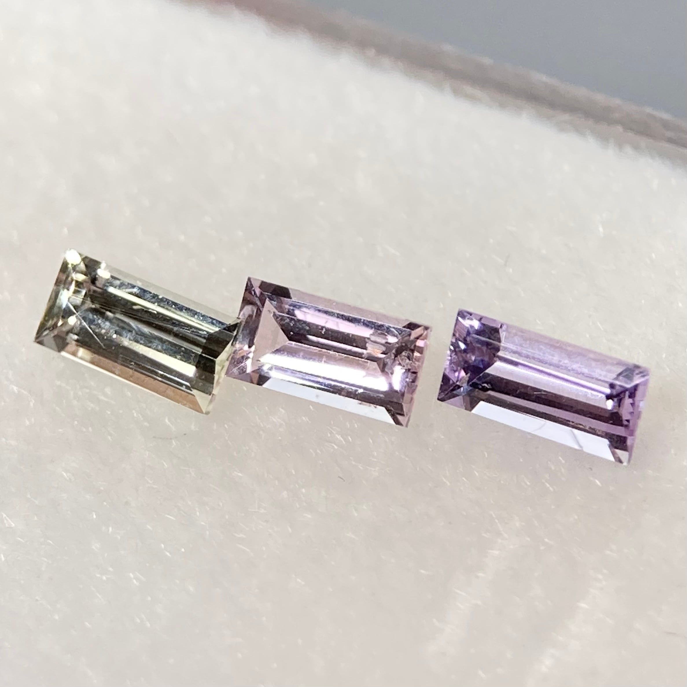 静寂のサファイア 3石セット B r-0649 | 天然石とアクセサリーの店 梨