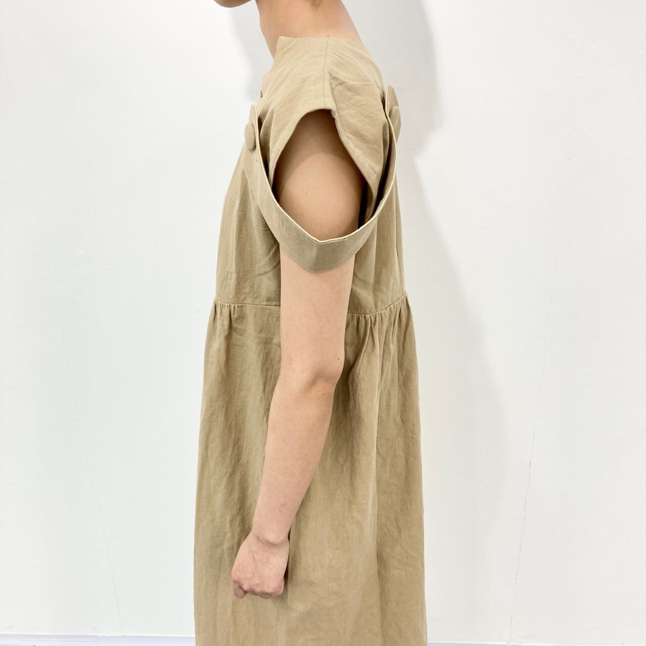暮chic by futatsukukuri / ペロンワンピース(Beige) | new pure 暮chic by futatsukukuri / ペロンワンピース(Beige) | new pure