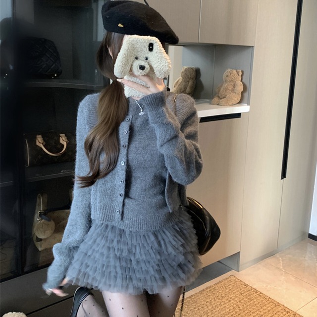 3点セットアップ ニット カーディガン+半袖  Tシャツ +チュールのティアードスカート グレー