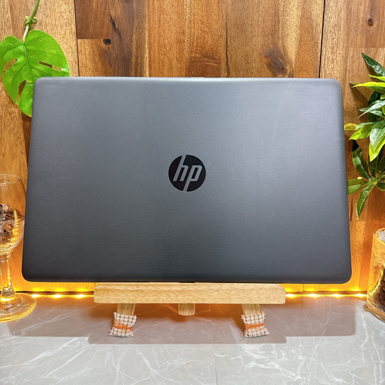 人気‼️HP 250 G7 /最高峰Core i7第8世代 /メモリ8GB/SSD256GB/ ノートパソコン