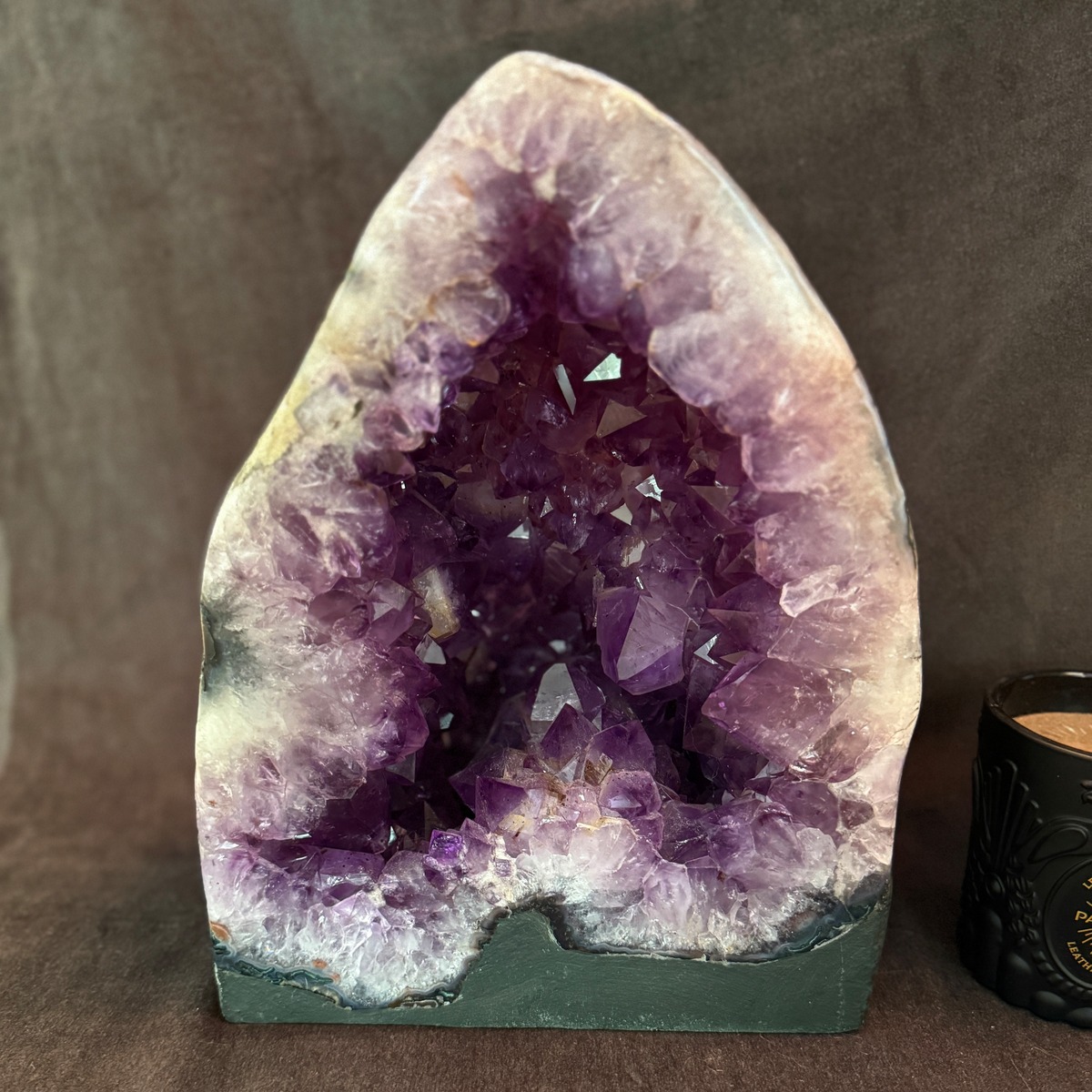 11.4kg 【アメジスト】カペラ ブラジル産 アメジストドーム｜Amethyst 