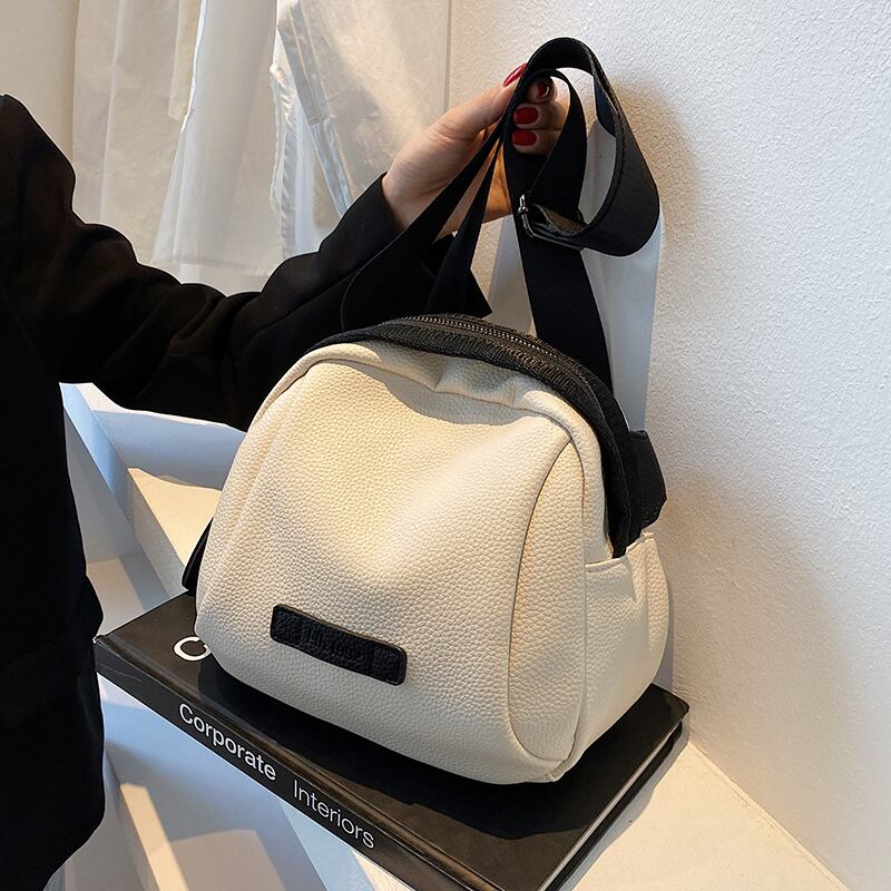 サマーレッド 夏物 メッセンジャーバッグ Tiancai_Wing_Bag21244803261