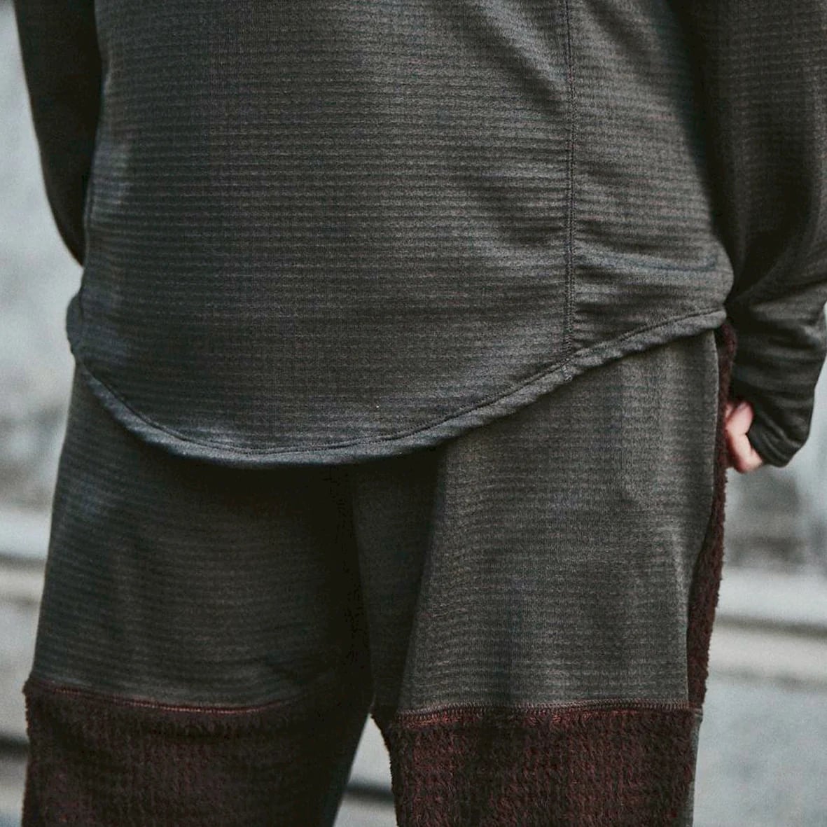 charbon / POLARTEC POWER GRID ZIP UP HOODIE（Brown） | 道がまっすぐ