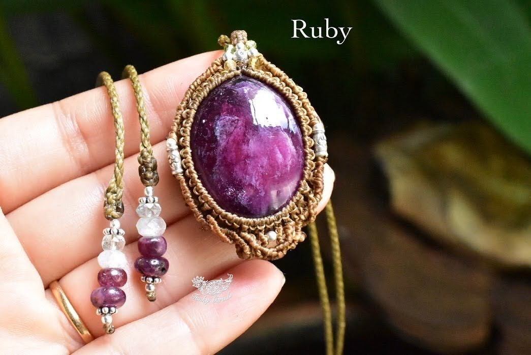 マクラメ編み アフリカン大粒ルビー マクラメ編み アフリカン大粒ルビー