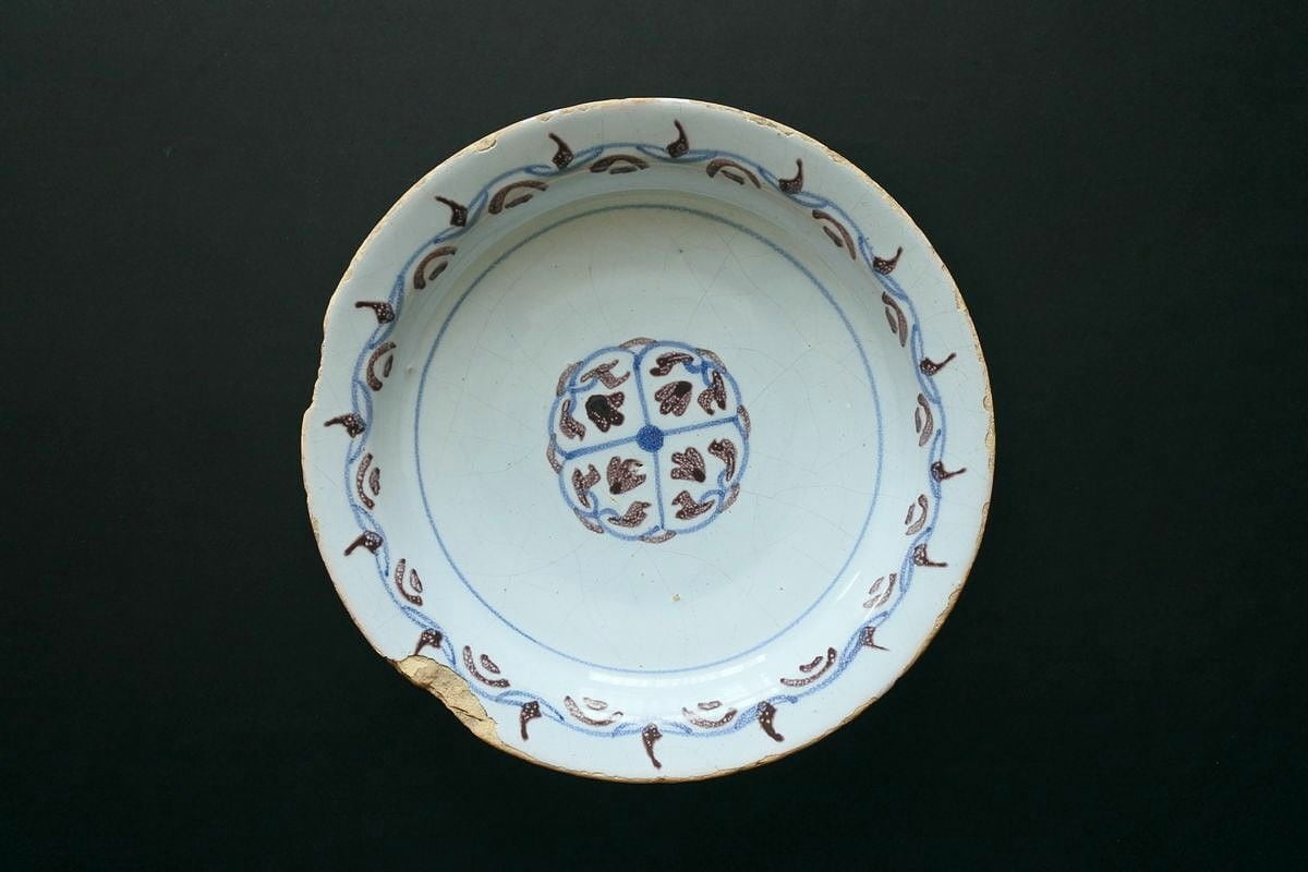18th C. English Delft Pancake Plate A | antiquesoval