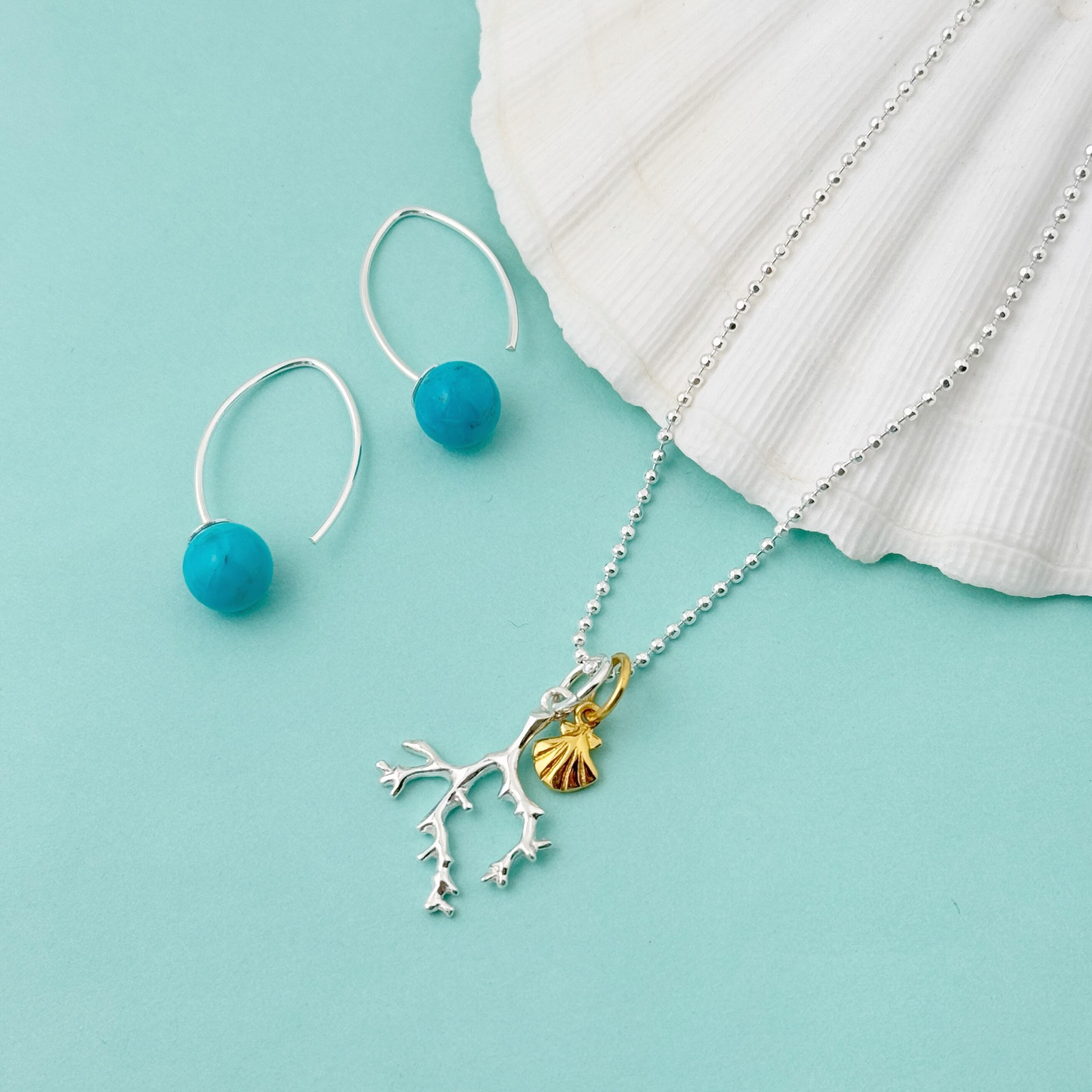 横顔 ビューティー ターコイズ ピアス | Marea(マレア) byリトル