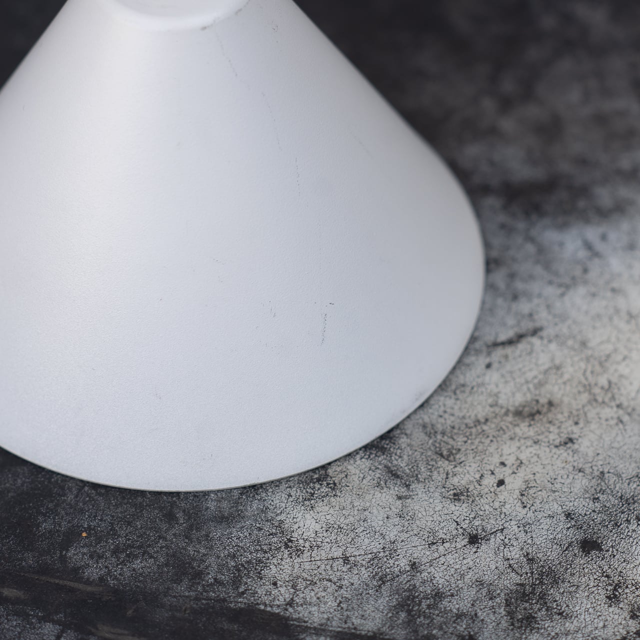 IDEE molecule White | トリノス-torinoth- | 新宿区神楽坂の