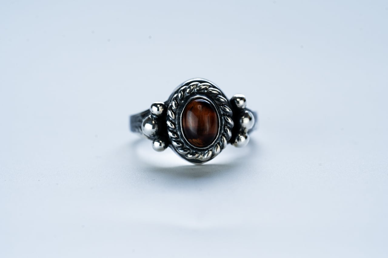R-095 Native Oval Signet Ring (Tiger Eye)