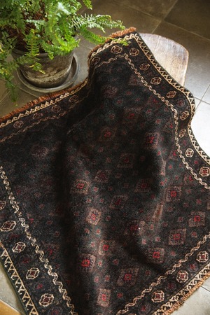 1025 -Vintage Baluch rug