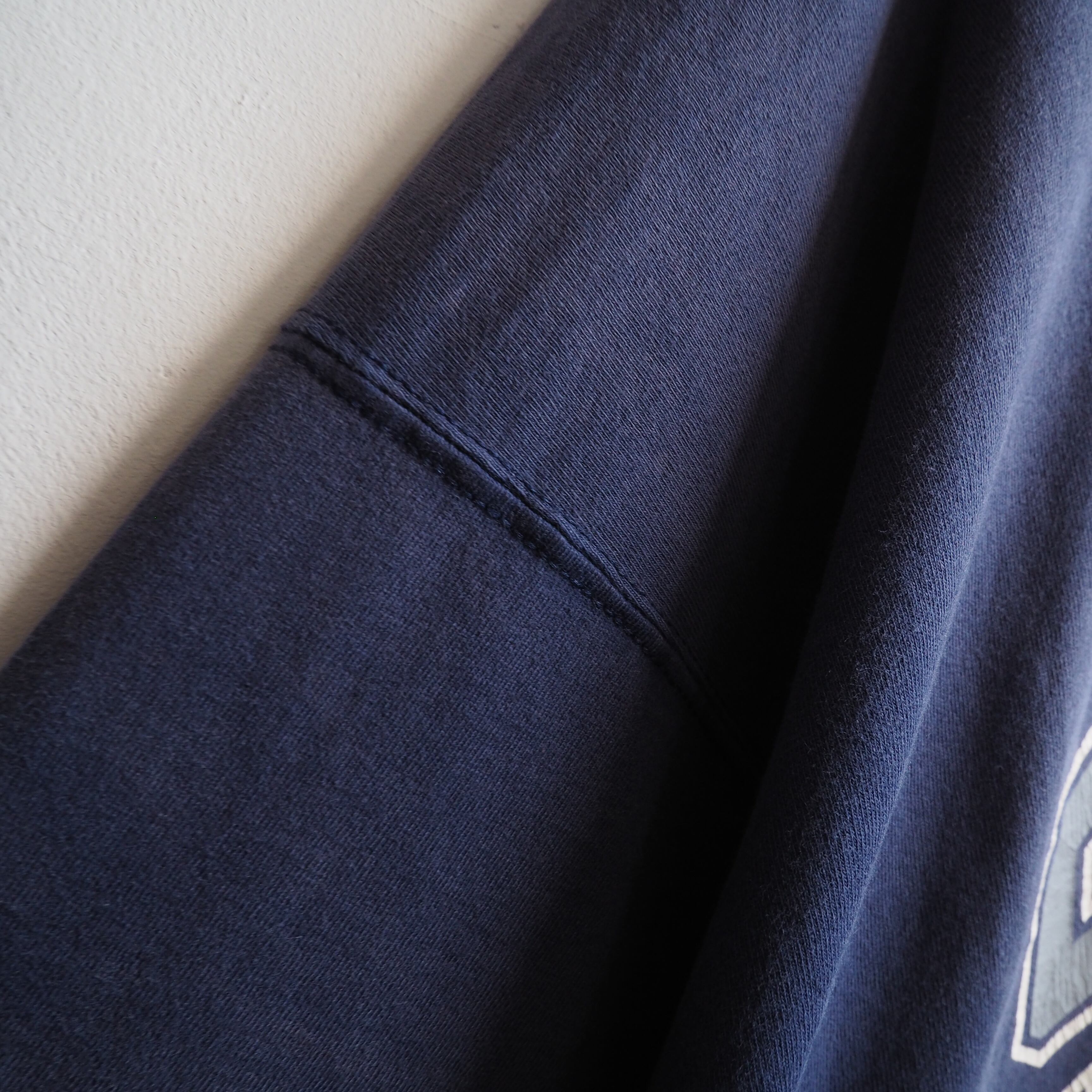 1990s ” Fruit of the room ” ” SQUAN ” Aging printed Faded Body vintage loose Tee (made in Usa)