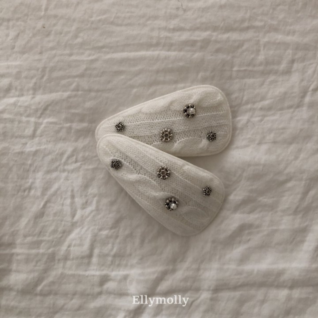 [ELLYMOLLY] Knitwear pearl hairpin / [엘리몰리] 니트진주머리핀