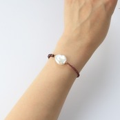 華やかさかつ上品なデザイン！ ガーネット アシメトリー シルバー ブレスレット br1015