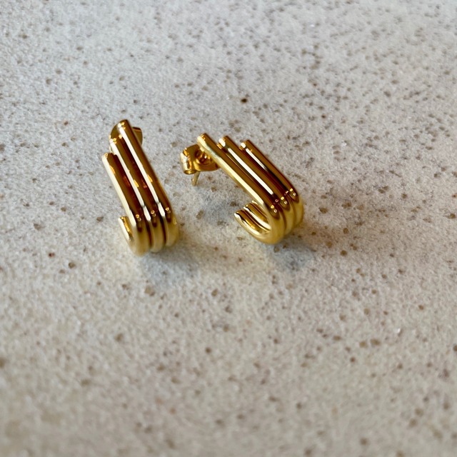 stairs gold pierce