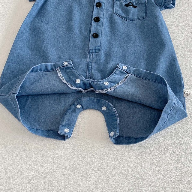【BABY】くるま刺繍入りデニム襟付き半袖ロンパース - 6