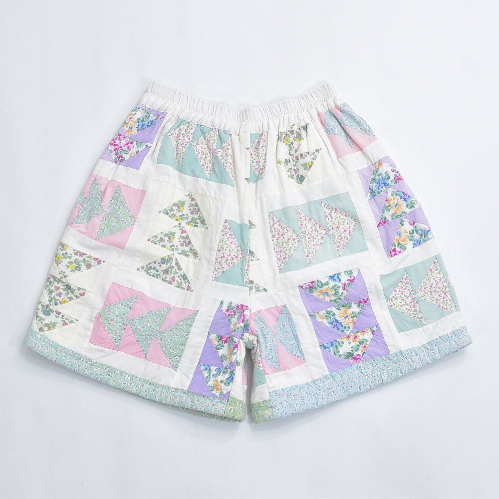 Remake リメイク ハンドメイド パッチワーク キルト デザイン ルーズシルエット ショートパンツ 花柄 パステル フラワー 再構築 短パン ツギハギ W64~100cm