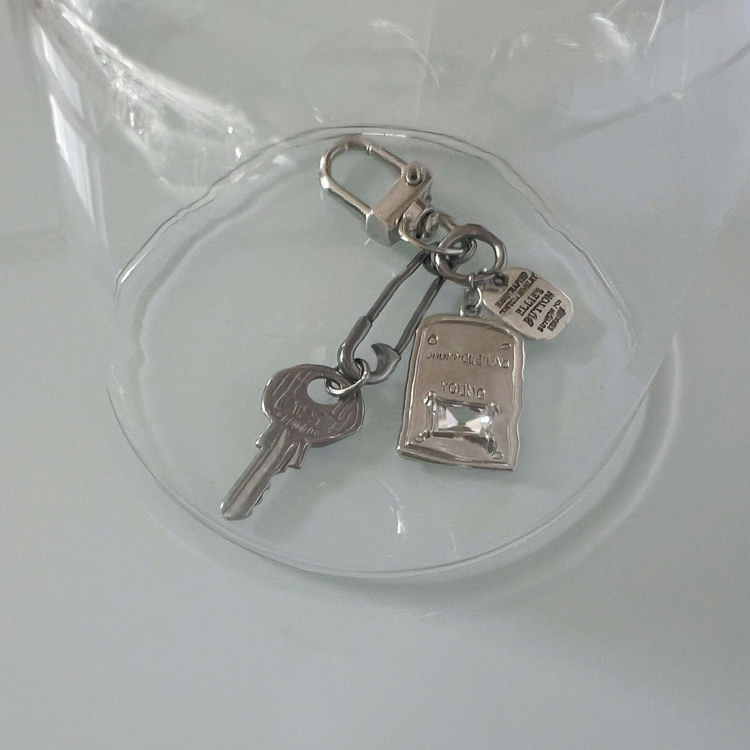 key charm | saze