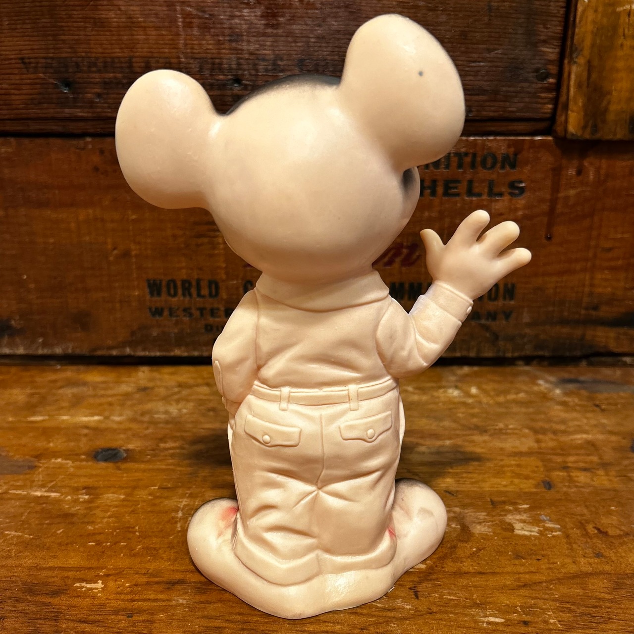 ディズニー　ミッキーマウス　ラバードール　スクイーズ　プレイベイビー 　MU-419