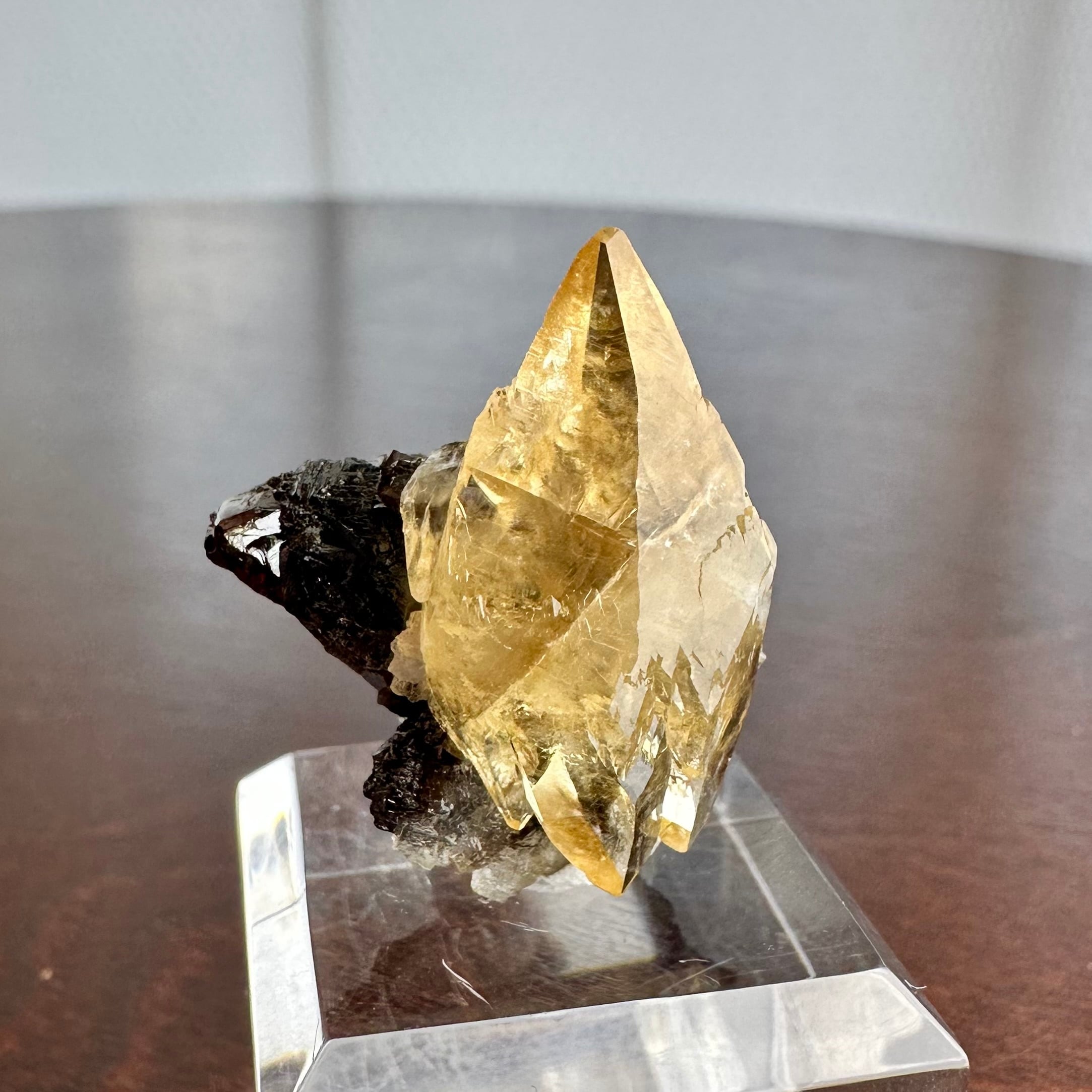カルサイト / スファレライト【Calcite with Sphalerite】アメリカ産