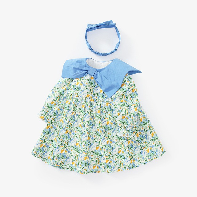 ブルーリボンの襟付き花柄ワンピース(ヘアバンド付き)