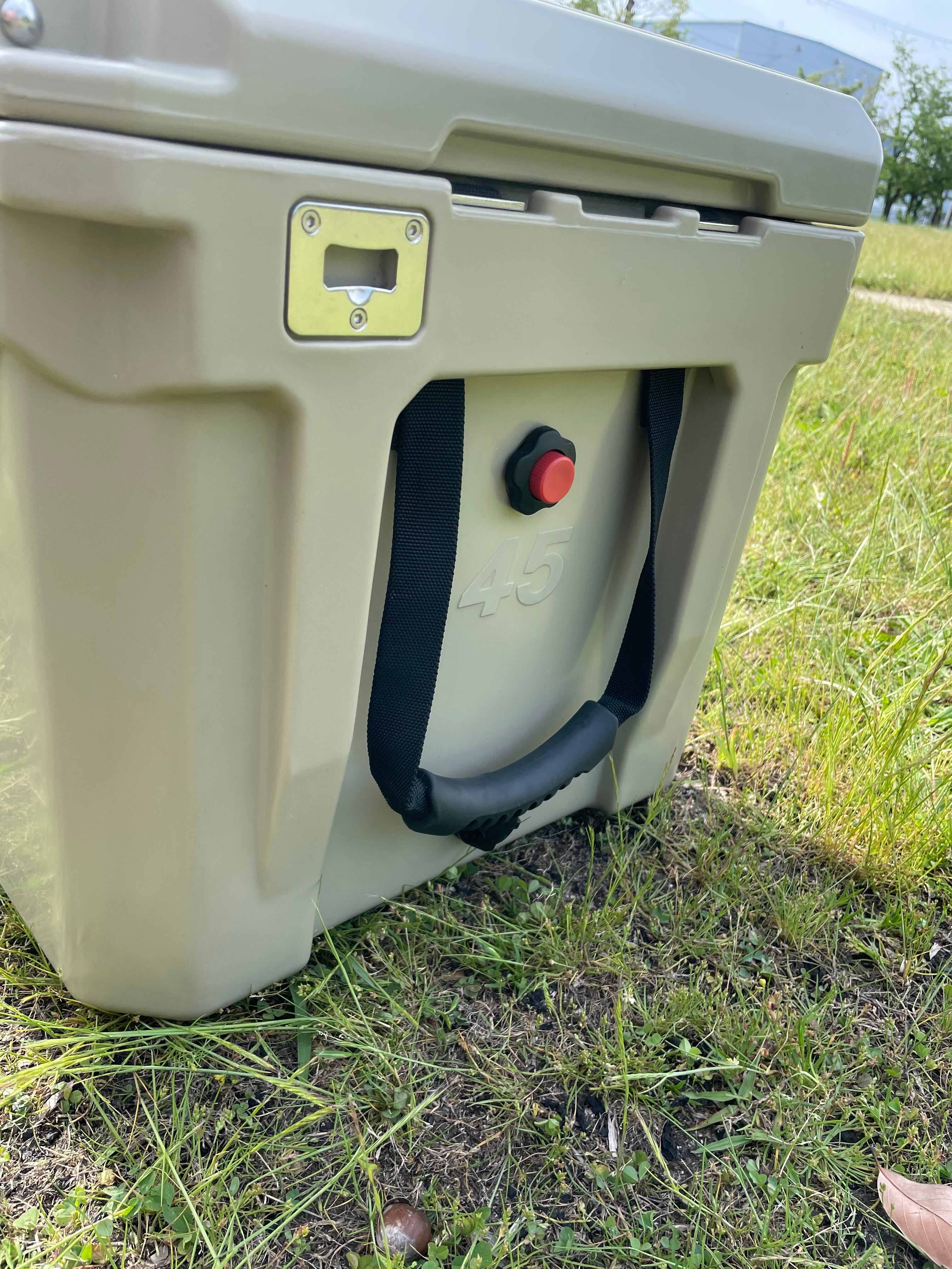 LONER】ICE Region cooler(アイスレギオンクーラー)45QT Tan(タン 