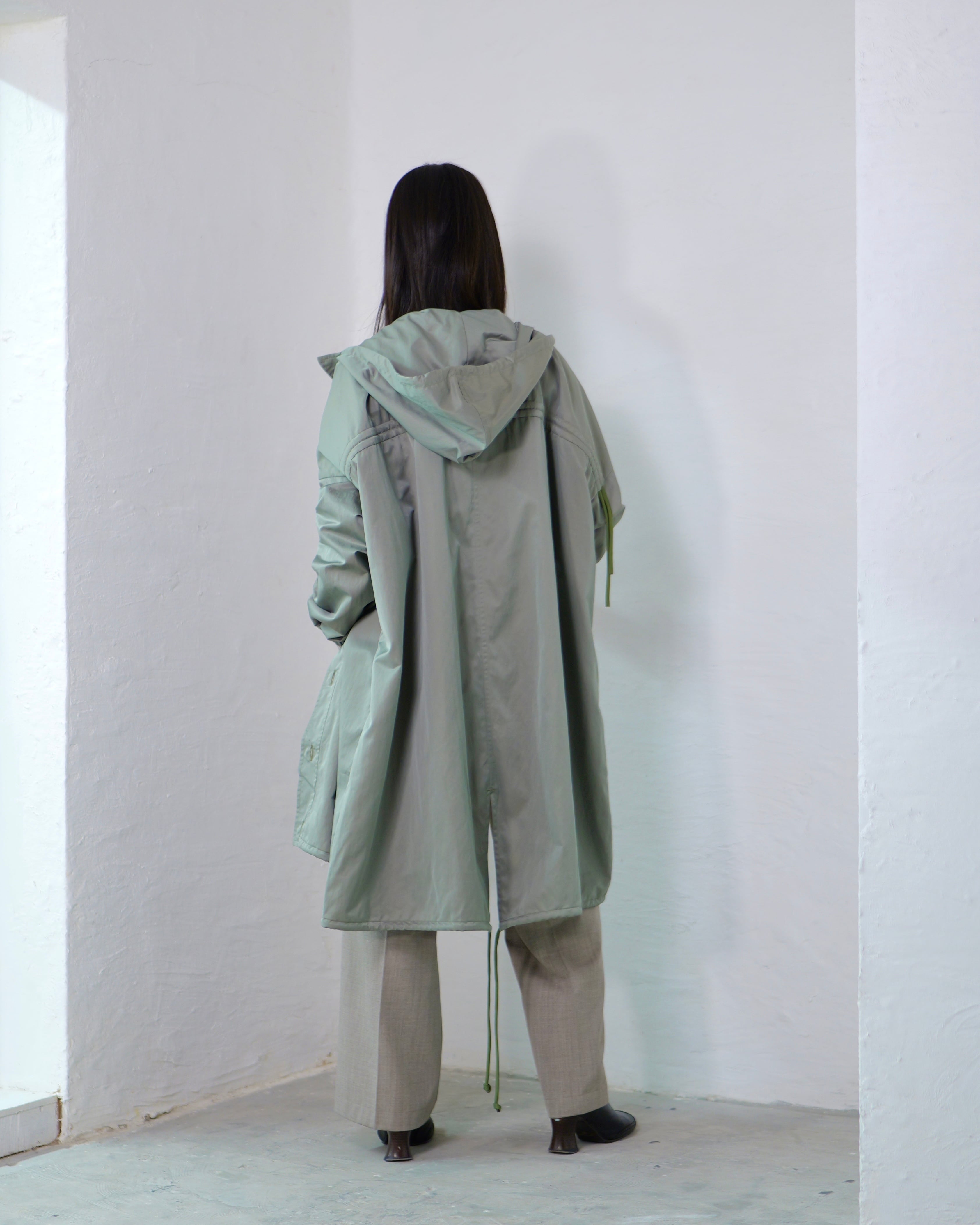to-te - Drawstring Square Coat ：Slate Green｜撥水素材／微光沢