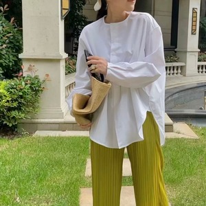 バンドカラーサイドスリットブラウス　A1953