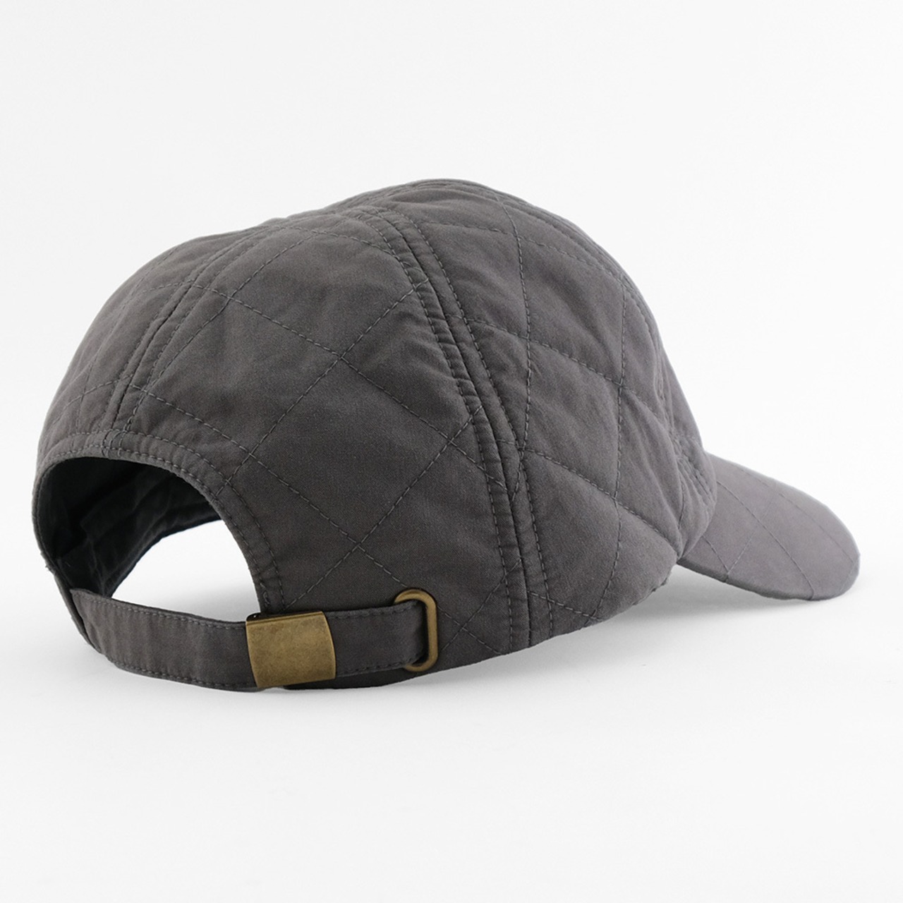 大人カジュアルに合わせやすいキルティングキャップ（3色）