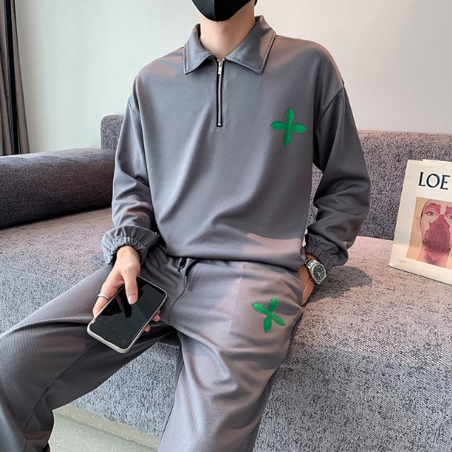 【予約販売】メンズ セットアップ 無地 ブラック/ベージュ/グレー スエット 襟 ジップアップ ワンポイント スリム カジュアル モード きれいめ 男前 パンツ セット ジャージ ジム スポーティー ダンス ジム 韓国 トレンド 大きいサイズ S/M/L/XL/2XL/3XL