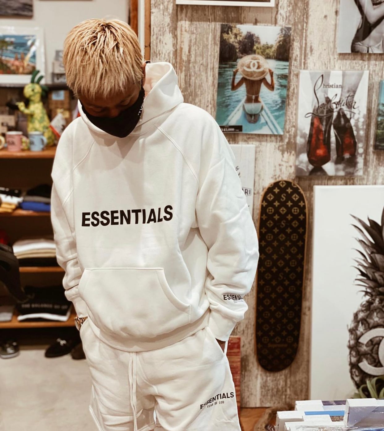 FOG ESSENTIALS リフレクター プルオーバーパーカー Sサイズ FEAR OF GOD（フィアオブゴッド） Fear of God essentials 即納写真