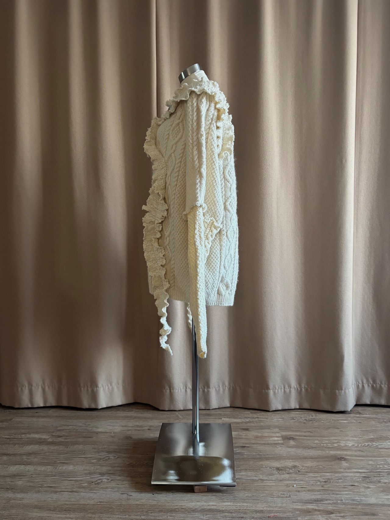 frill design volume remake knit-5131-1