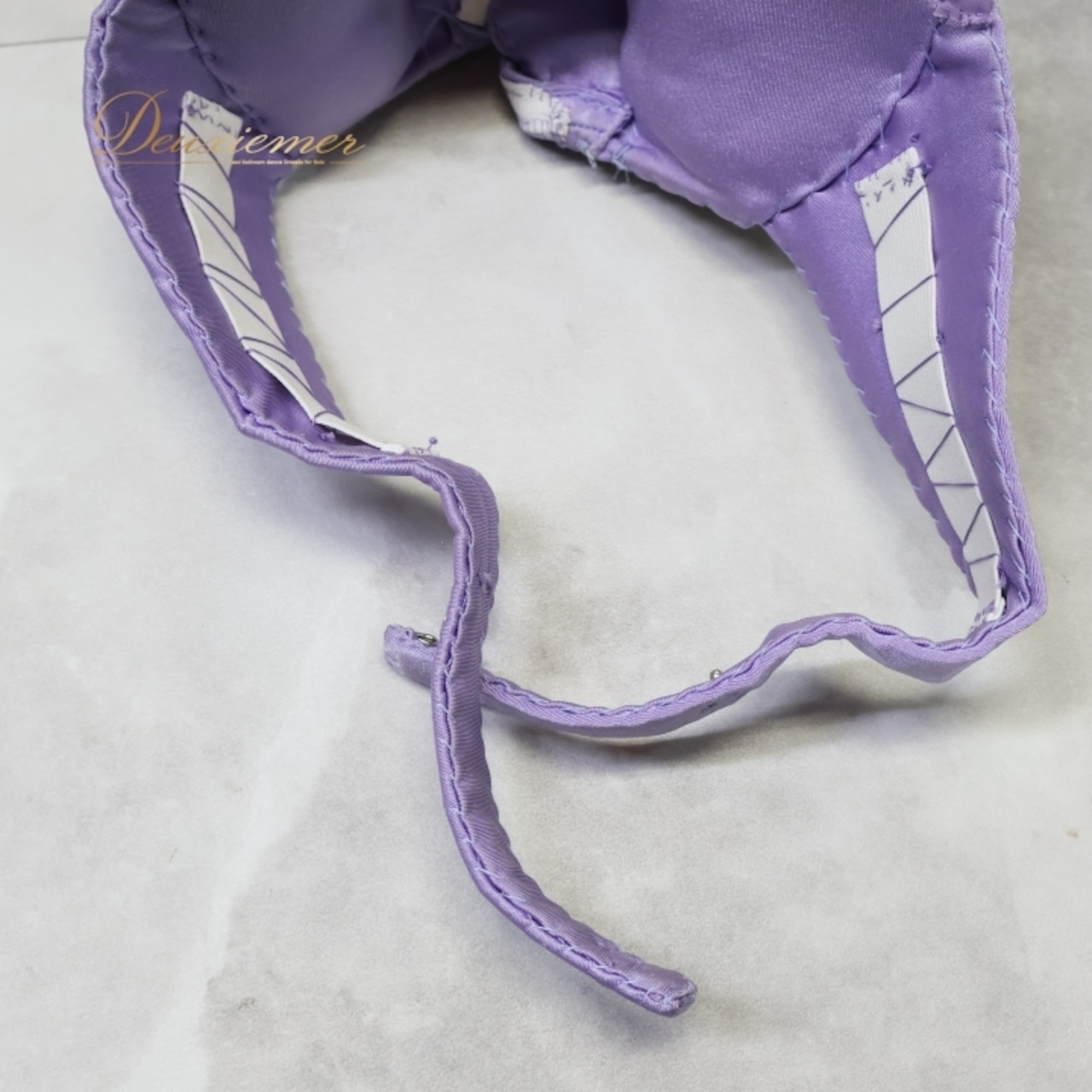 ベリーダンス オリエンタル 衣装 上下セット パープル系 トップス スカート 紫 ラインストーン キラキラ スリット アーム アーム飾り 華やか かわいい 上品 ダンス衣装 イベント ステージ 腕飾り 練習 レッスン