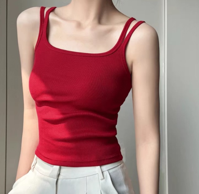 レディース トップス インナー クロップド丈 袖なし ノースリーブ キャミソール スクエアネック 襟なし ストリート かわいい シンプル カジュアル おしゃれ ラフ スポーティー ベーシック アクティブ ダンス スポーツ 無地 春 夏 秋 ロングシーズン お出かけ 旅行 ビーチ ジム 公園 ショッピング カフェ フェス 重ね着 韓国 オルチャン 楽ちん プチプラ 普段使い 着回し インスタ映え 定番 XS S M L XL 小さいサイズ 大きいサイズ ブラック レッド ベーシックカラー 大人カラー