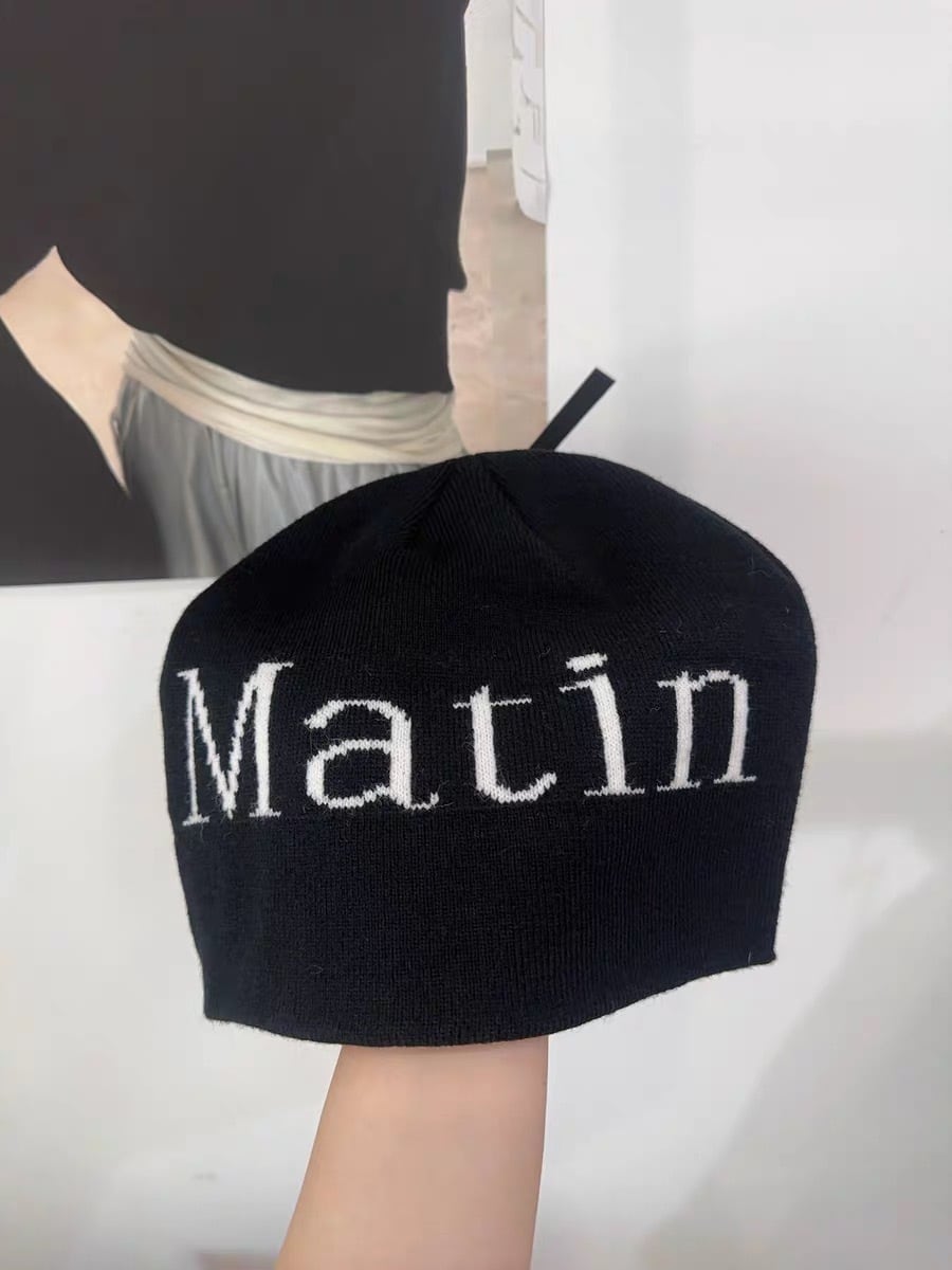 Matin Kim】 LOGO JACQUARD SHORT BEANIE | in the mist