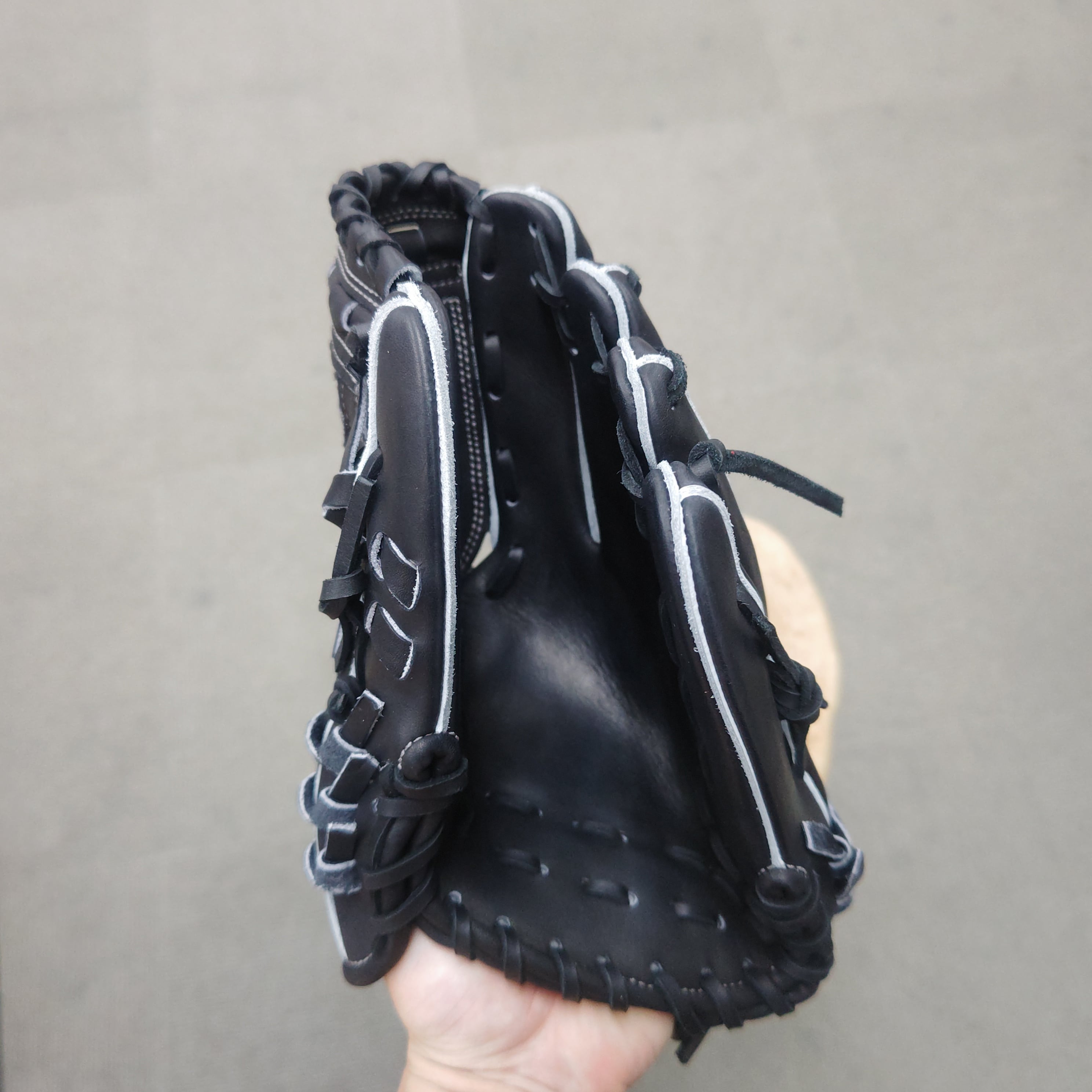 型付け済み オールラウンド用 舞 特殊重心グローブ 硬式用 投手用 右
