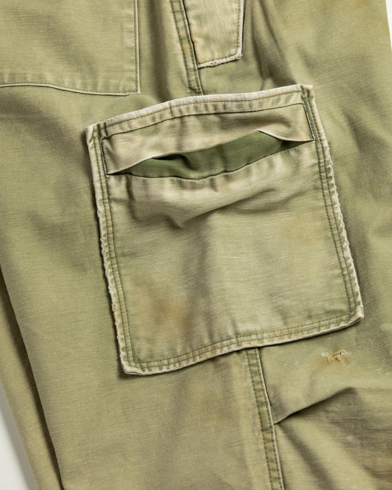 【イベント限定アイテム2月1日20時まで販売】ANACHRONORM / BACK SATIN AGING MILITARY FLAP PANTS
