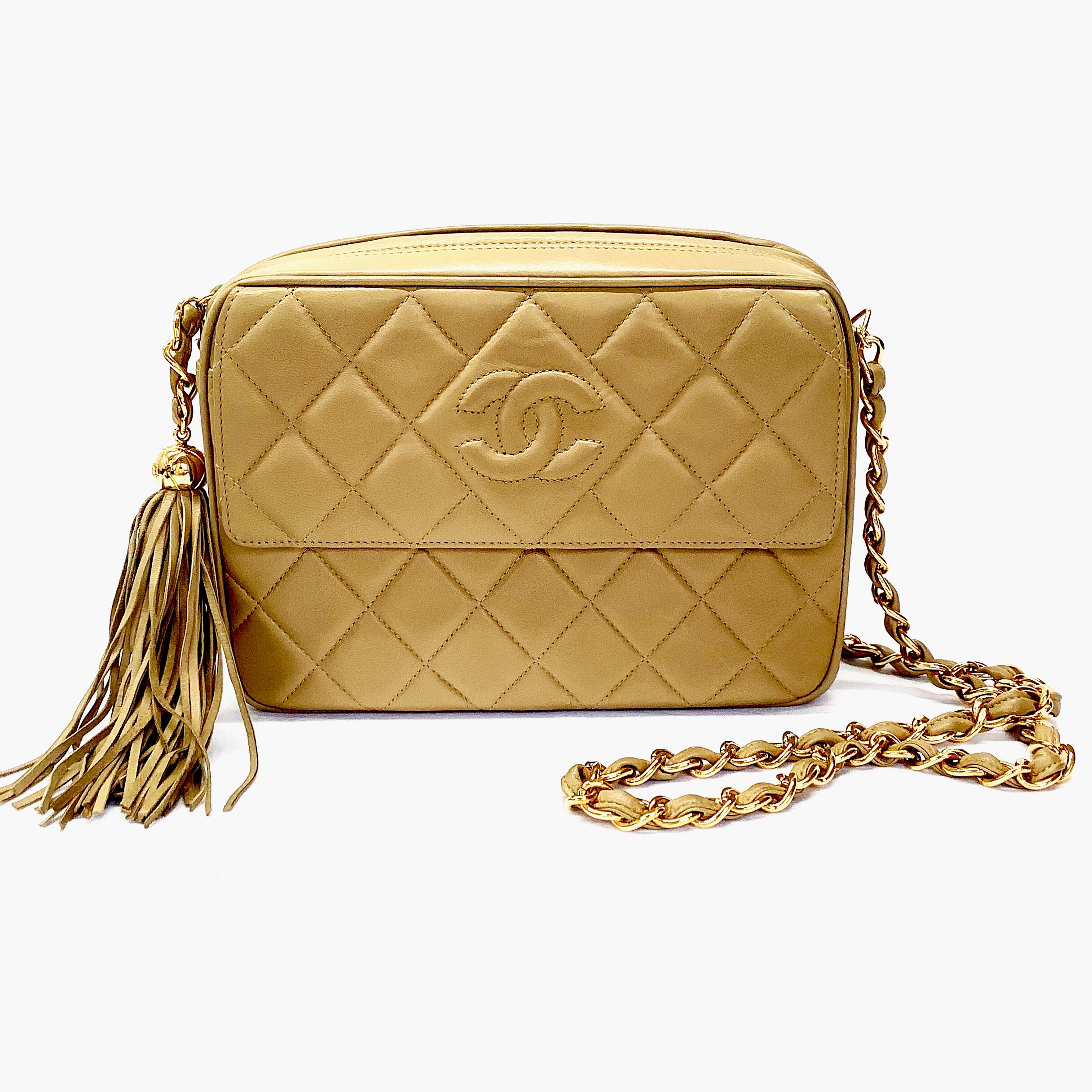 CHANEL ベージュ マトラッセ キルティング シングルチェーン