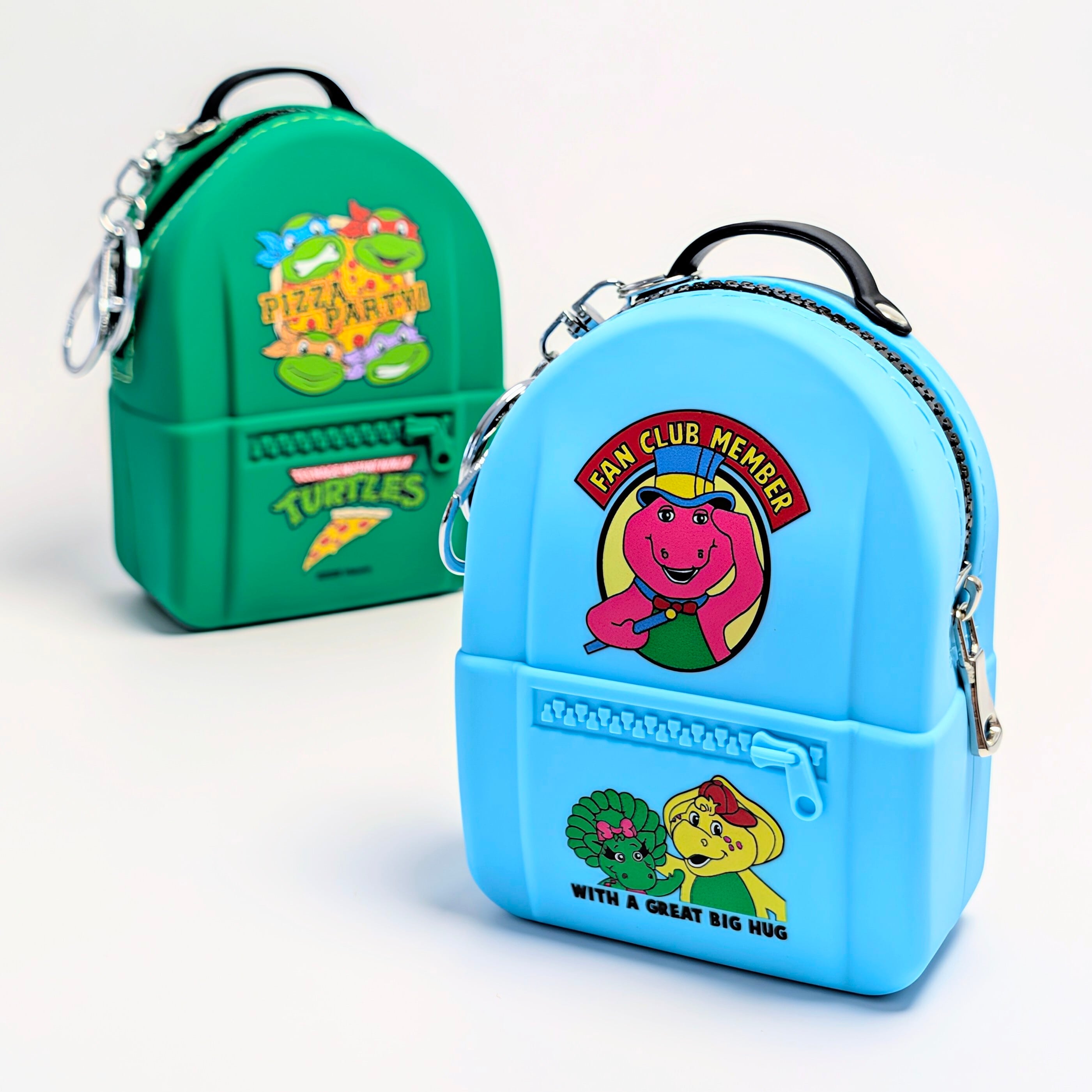 ✨️なめらか〜んなシリコーンシリーズ、今度はBackPack型♫✨️【 Barney & Friends ( バーニー ) 】SILICONE POUCH ( シリコーンポーチ )  バックパック型 / 小物入れ / コインケース / コスメポーチ / シリコン〚アメリカン雑貨 アメトイ〛