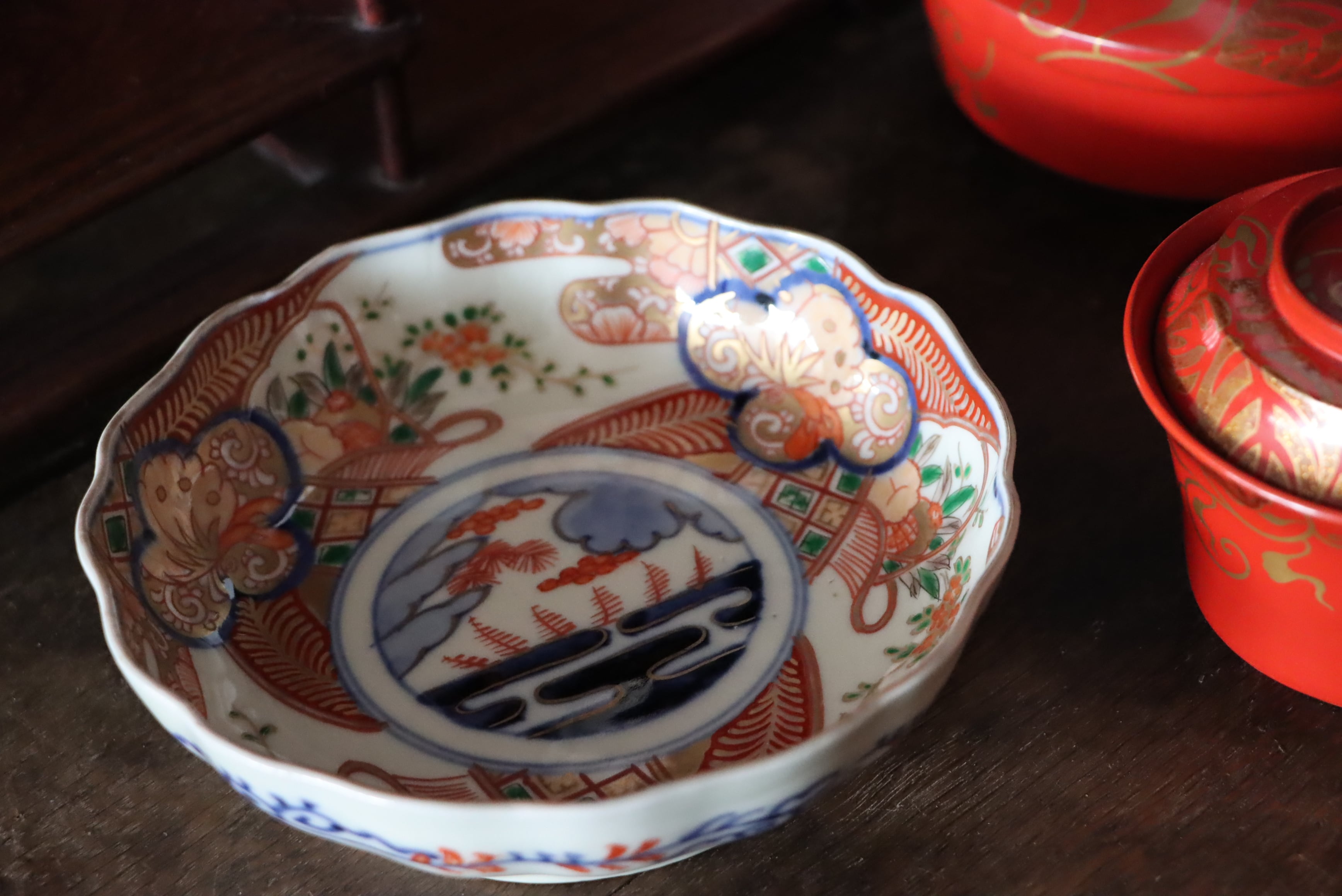 伊万里焼 色絵 花籠文 輪花 膾皿/Imari 