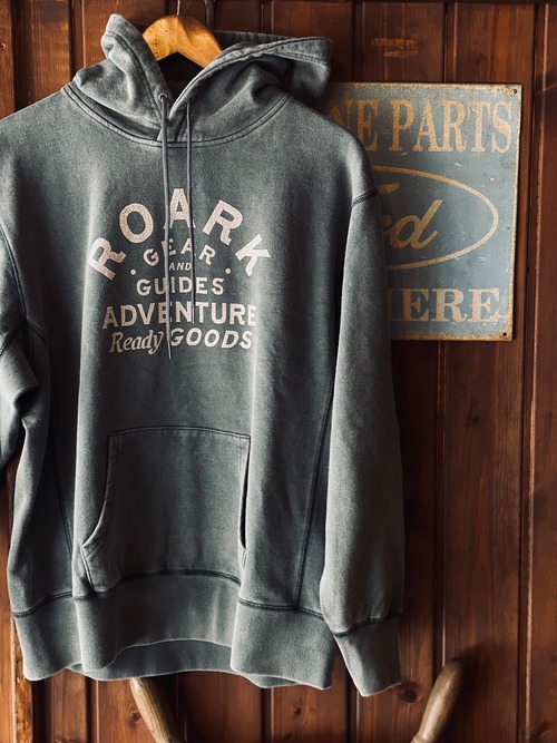 ROARK GEAR & GUIDES" P/O HOODED SWEAT