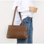 大容量バック レディースバック ４色 ベージュ ブラウン トートバック レザー ボディバック 仕事カバン