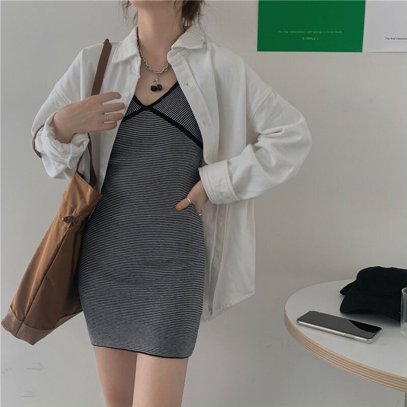 スーツ女性の秋の2020新しいスタイルのクロスコントラストストライプサスペンダースカート+白い緩いデニムジャケット クレセントシティ52843887501